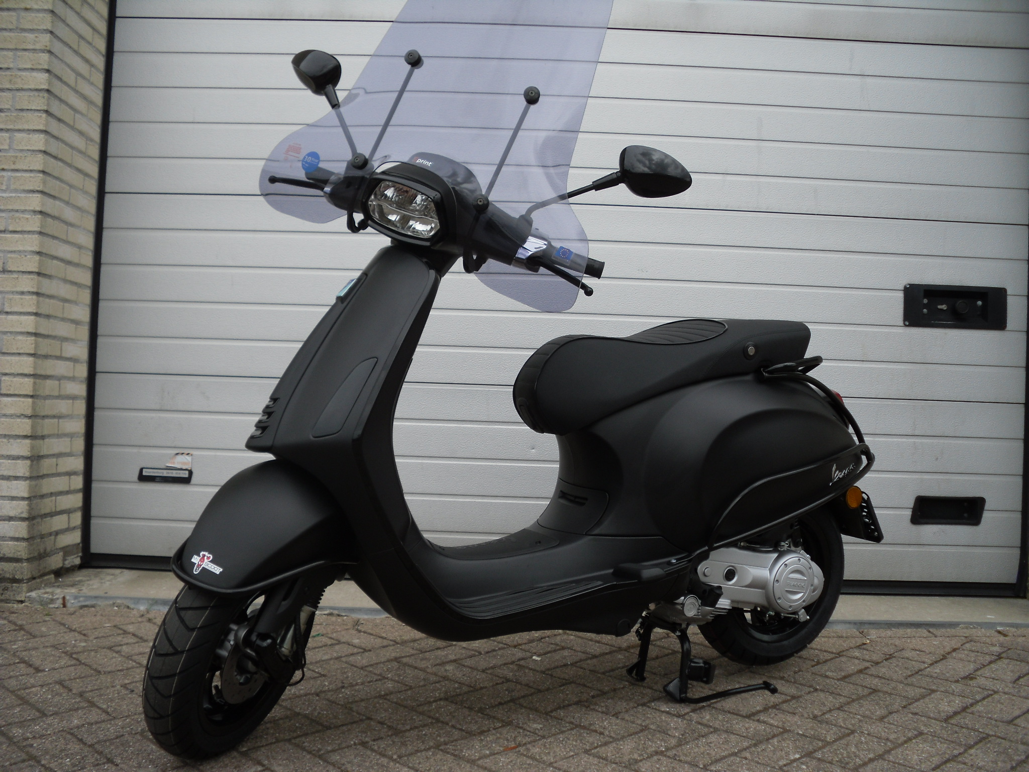 Vespa Sprint Sport notte mat zwart Special Mi-Vespa Nardo Grey