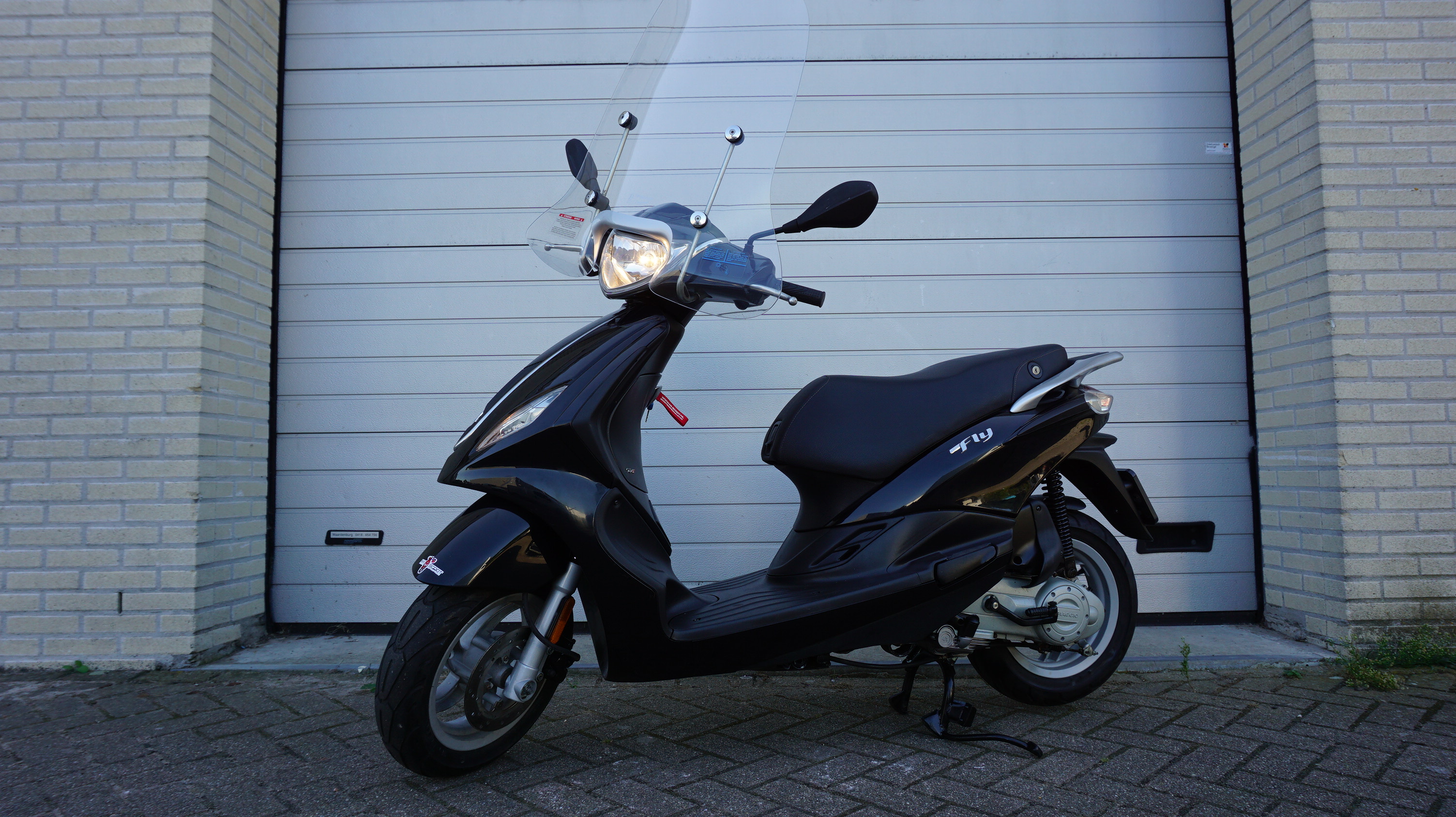 Piaggio New Fly 4T Snorscooter
