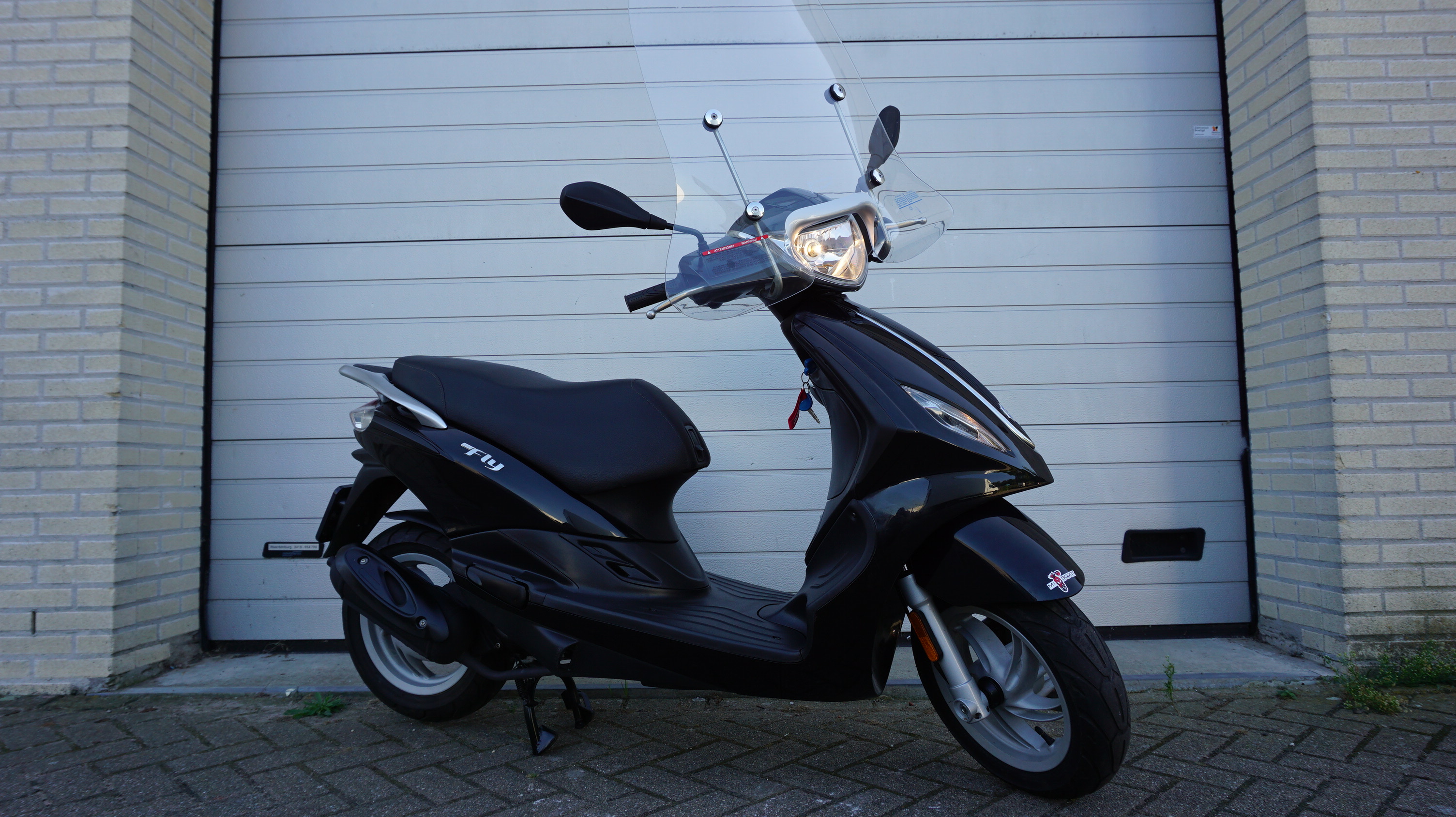 Piaggio New Fly 4T Snorscooter