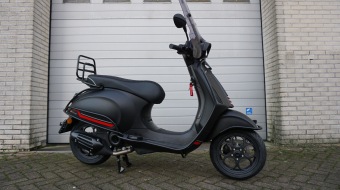 Vespa Sprint Notte Black Special Euro 5