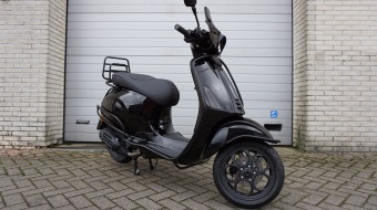 Vespa Sprint Lamborghini Black Special Euro 5