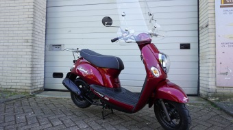Kymco Sento Bromscooter incl windscherm