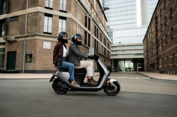 Segway eScooter E150S - Model 2025