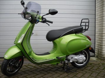 Vespa Sprint Hulk Special Euro 4