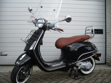 Vespa Primavera Black Sport Special Euro 5