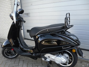 Vespa Sprint Black on Black Special Euro 5