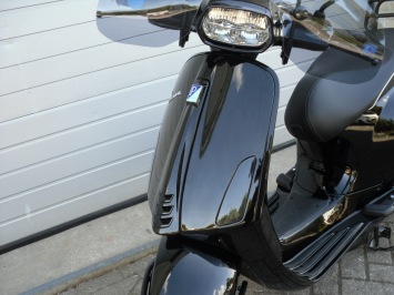 Vespa Sprint Black on Black Special Euro 5