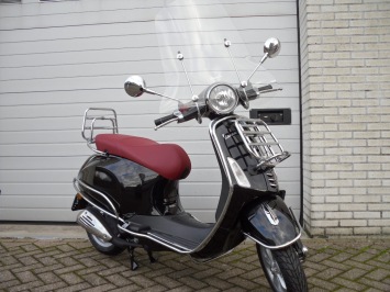 Vespa Primavera Full Option