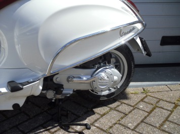 Vespa Primavera White Special