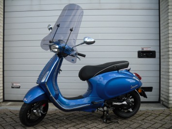 Vespa Sprint Special - Blauw