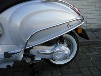 Vespa Primavera Touring Special