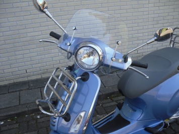 Vespa Primavera Celeste Special