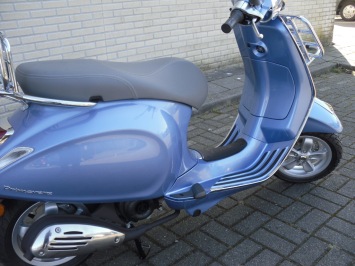 Vespa Primavera Celeste Special