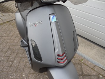 Vespa Sprint Sport Shinny Black Special