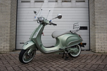 Vespa Primavera Olivia Special