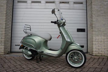 Vespa Primavera Olivia Special