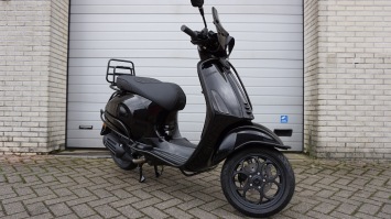 Vespa Sprint Lamborghini Black Special Euro 5