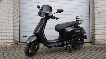 Vespa Sprint Lamborghini Black Special Euro 5