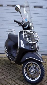 Vespa Primavera Sport Special E5