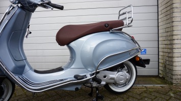 Vespa Primavera Grigio Special E5