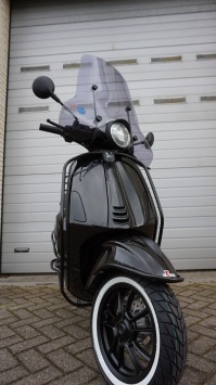 Vespa Primavera Black Edition Special Euro 5