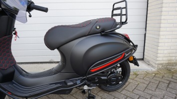 Vespa Sprint Notte Black RS Special Euro 5