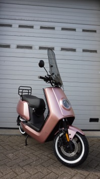 Niu NQI1 Sport Rose Gold Special elektrische scooter