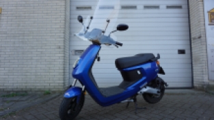 Niu MQI+ elektrische scooter