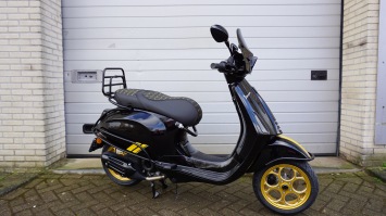 Vespa Sprint Gold Edition Euro 5