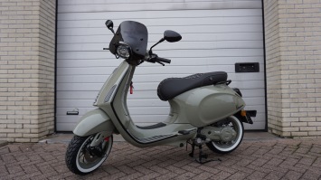 Vespa Sprint Kaki Green Special Euro 5