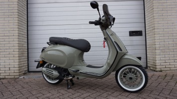 Vespa Sprint Kaki Green Special Euro 5