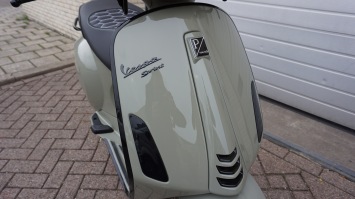 Vespa Sprint Kaki Green Special Euro 5