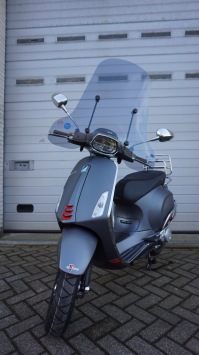 Vespa Sprint Titanium Special Euro 5 