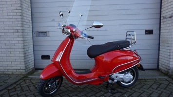 Vespa Sprint RED Special Euro 5