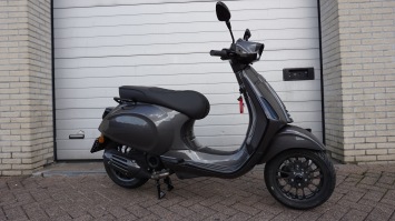 Vespa Sprint Porsche Agaat Grijs Special Euro 5