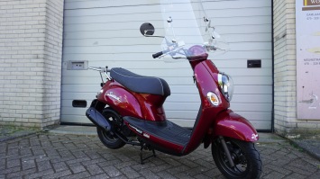Kymco Sento Bromscooter incl windscherm