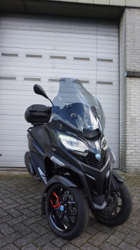 Piaggio MP3 400 Sport 2023 incl koffer nieuwstaat