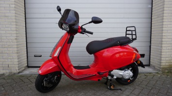 Vespa Sprint FL Euro 5+ Special Red