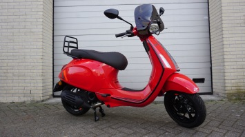 Vespa Sprint FL Euro 5+ Special Red