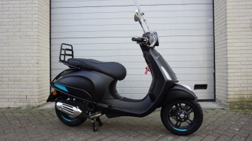 Vespa Primavera Sport Blue Special E5+ facelift