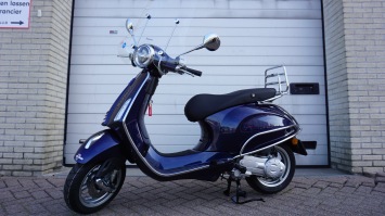 Vespa Primavera Marine Special E5+ facelift