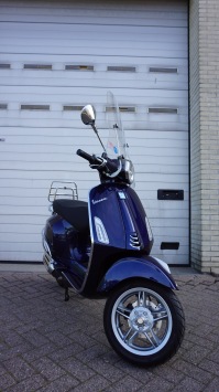 Vespa Primavera Marine Special E5+ facelift