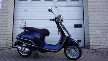 Vespa Primavera Marine Special E5+ facelift