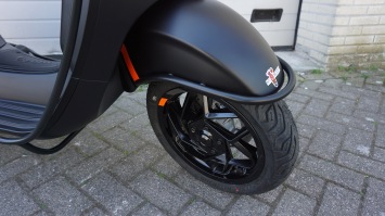 Vespa Sprint FL Euro 5+ Special Black notte
