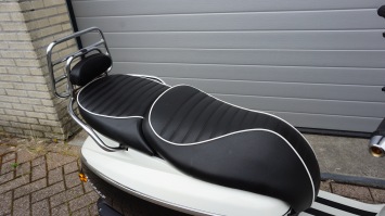Peugeot Django incl windscherm en drager