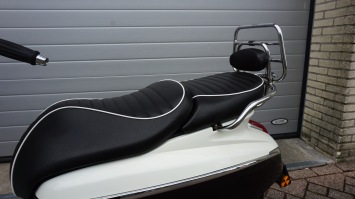 Peugeot Django incl windscherm en drager
