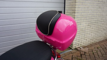 Vespa Sprint Pink Special Full Option