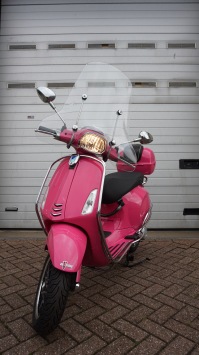 Vespa Sprint Pink Special Full Option