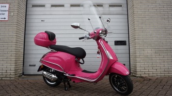 Vespa Sprint Pink Special Full Option