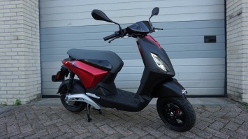 Piaggio One+ Elektrisch Demo scooter